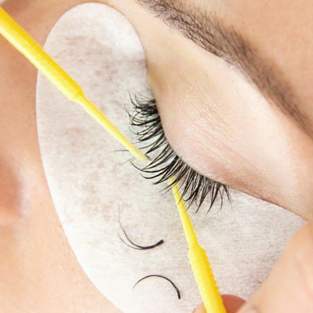 lash extension removal at LASHANDOUT in North Carolina, NC