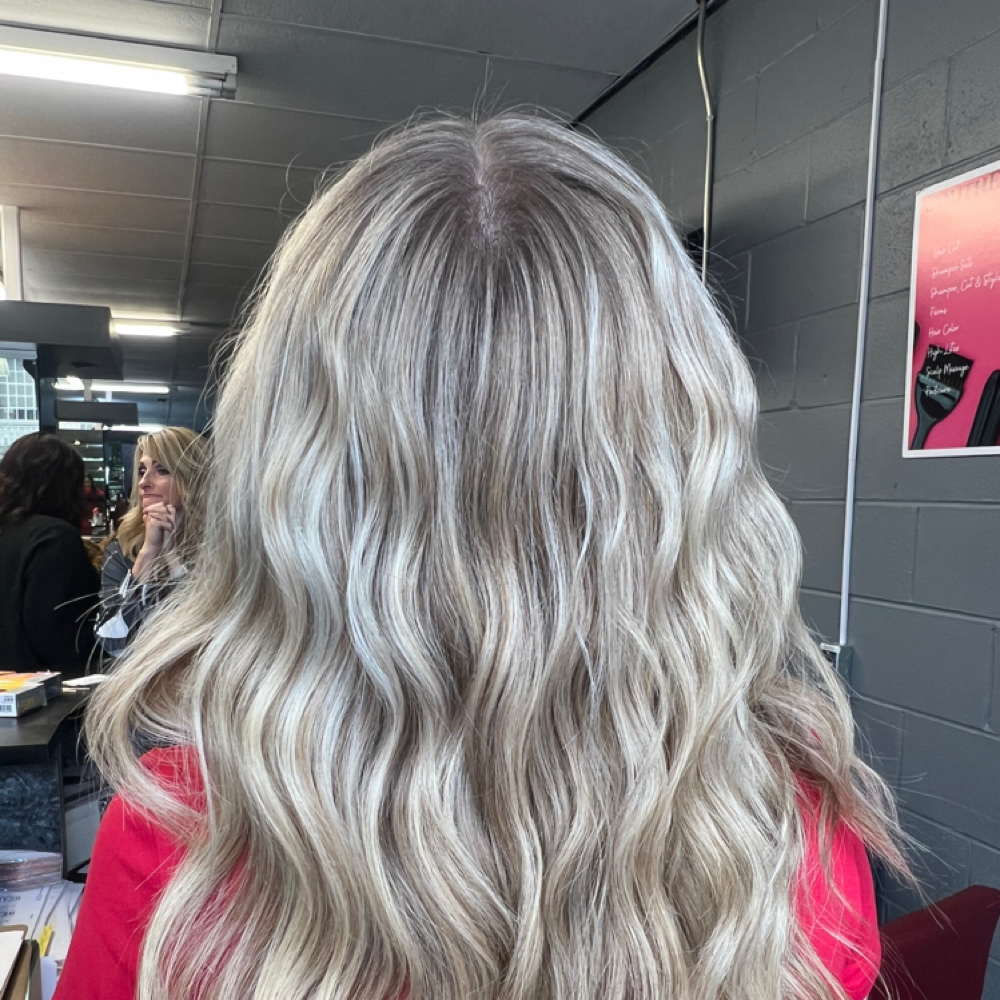 HEAVY Highlight Retouch at Jasmine Tackett in pikeville, KY