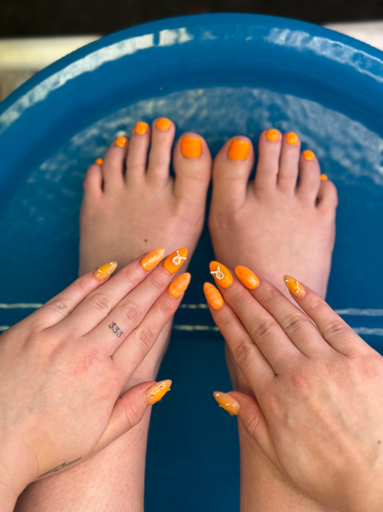 Wet spa pedicure