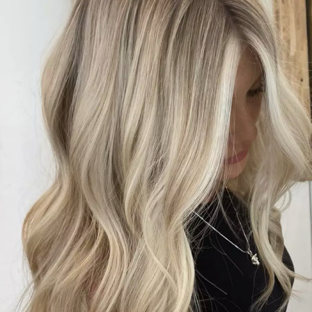 Full Highlight at Chloe Christen- LaRue Beauty Collective in Murray, UT