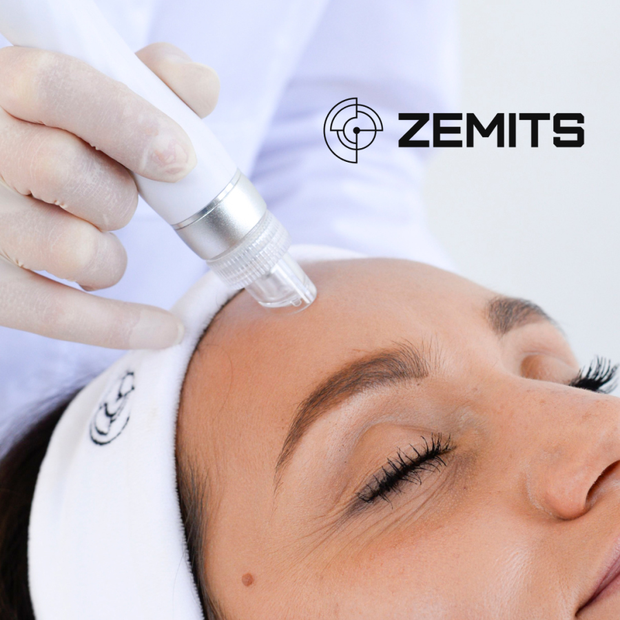 ‘Hydro Glow’ Facial