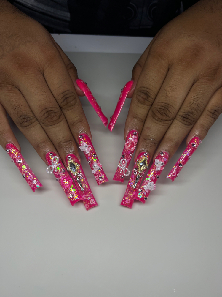 XXL Nails With Designs