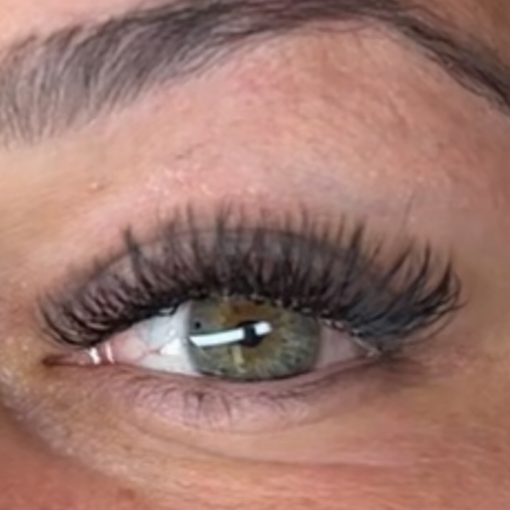 Hybrid Lashes at Sachi Nails and Body Spa in Yonkers, NY