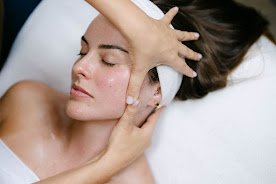 90 Min - Bespoke Facial