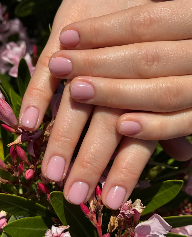 Rubber Base Manicure