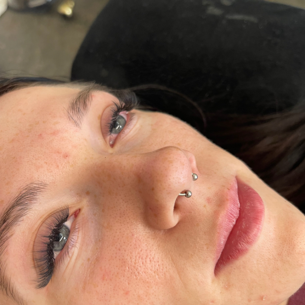 3 Week Hybrid Lash Fill at Lashes by Lonna in Springfield, MO