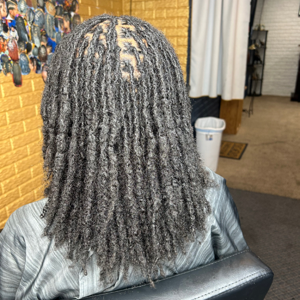 Step:1 Interlocking Locs at Locs O’ Luv by Nola in Bloomington, IL