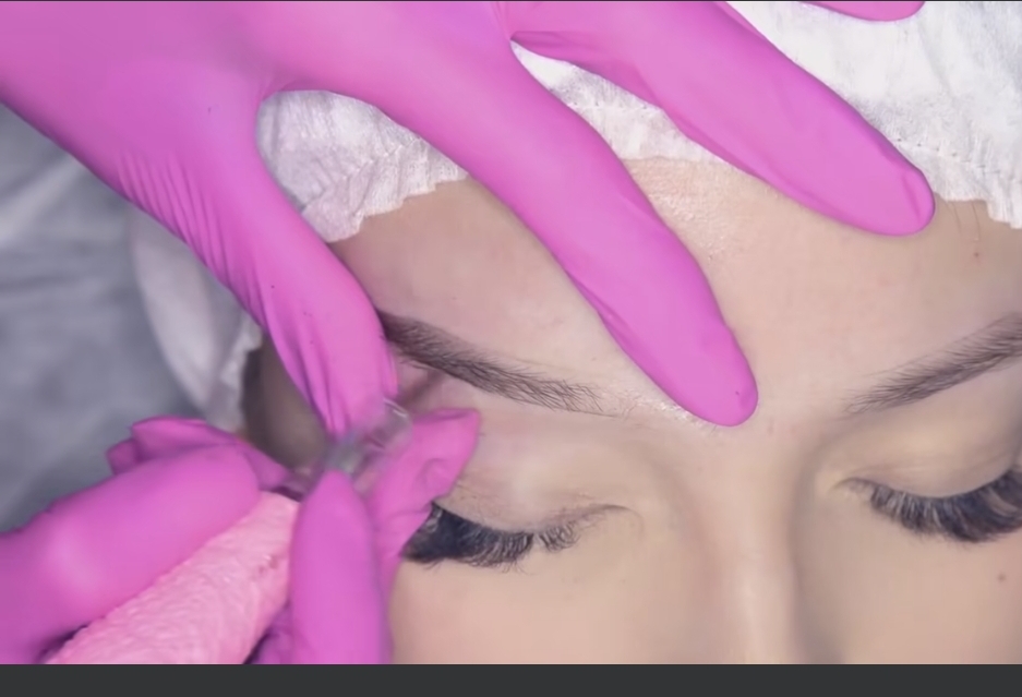 12-24 Months Brow Touchup