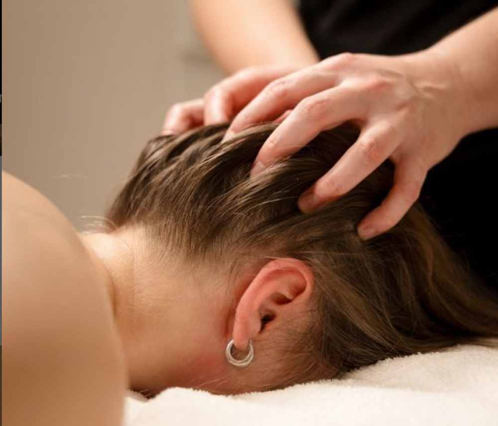 Scalp Massage & High Frequency