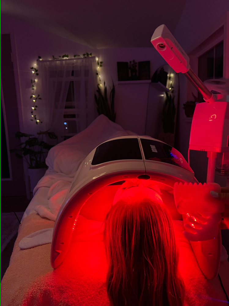 LED Light Therapy Facial