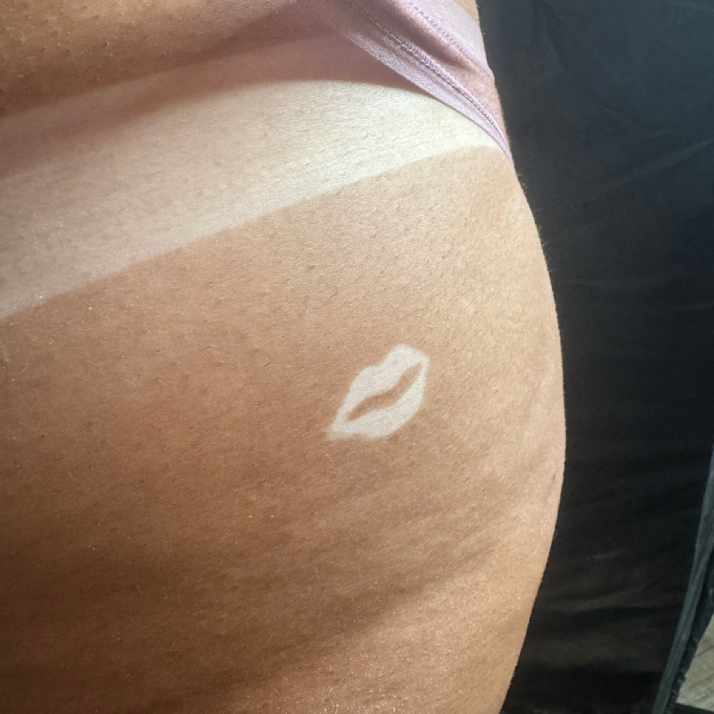 Custom Spray Tan at Glam by K in Logan, WV