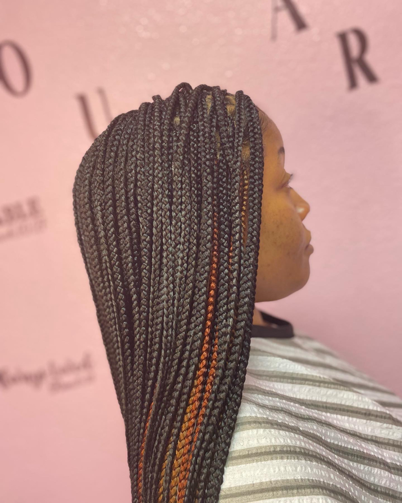 Knotless Braids at Kreations by De’Xiang in Houston, TX