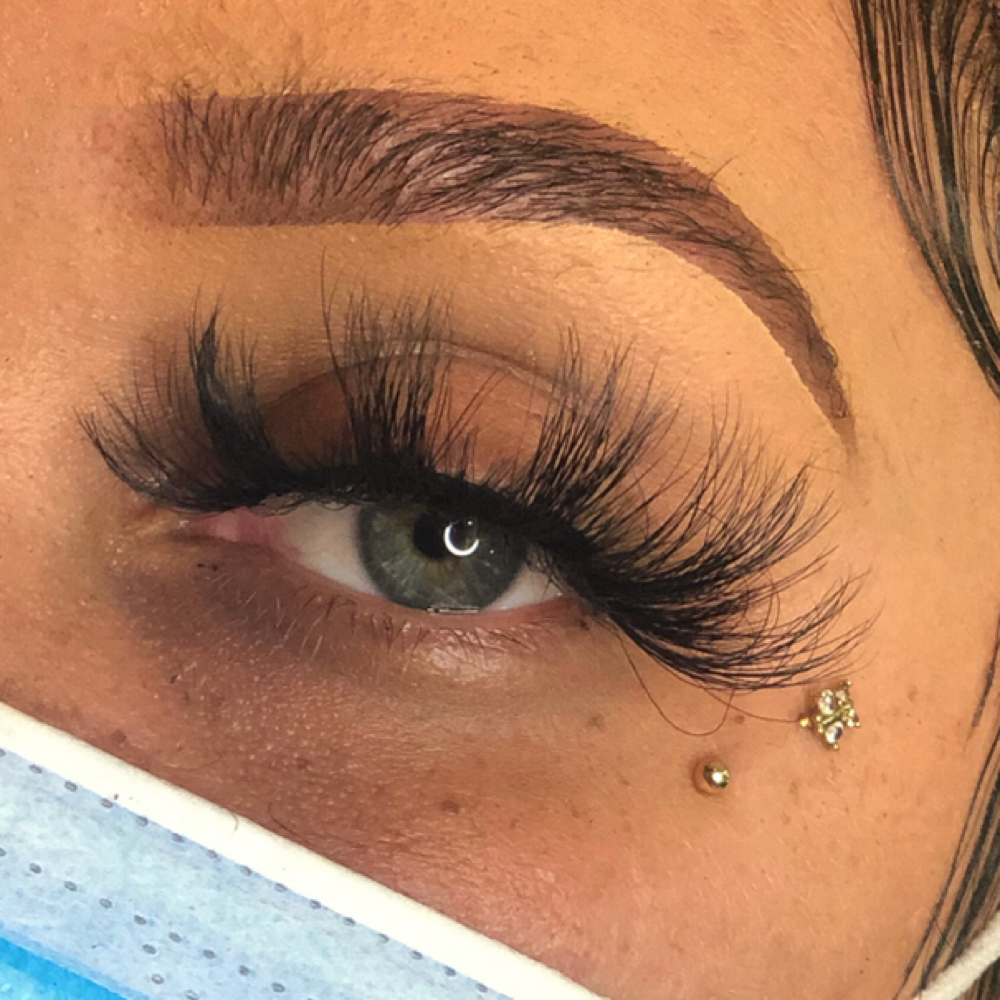 Strip Lashes at Beyouteeful Obsession Makeup & Beauty Bar in Tuscaloosa, AL