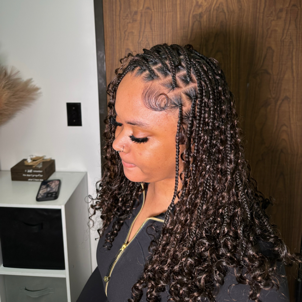 Medium Bob bohemian knotless at TheBraidSpot in Houston, TX