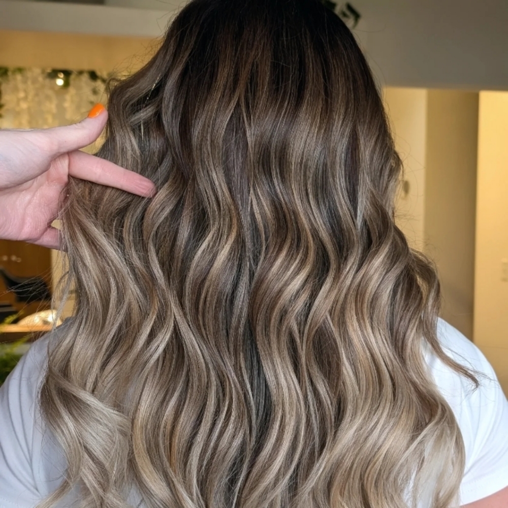Mini Highlights at The Eagles Nest Salon & Spa in Eagle Point, OR