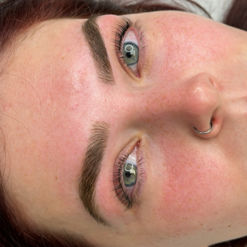 Brows Shaping/ Design De Sobrancel at Illumine Aesthetics Studio in Winter Haven, FL