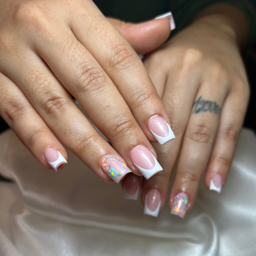 Acrylic Set at Studio 15 in LEBANON, PA