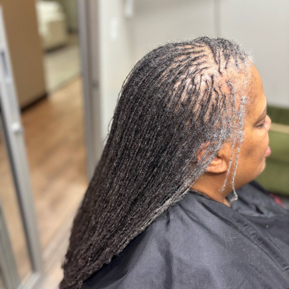 Small Sisterloc Retie at Some Like It Loc’d in Chandler, AZ