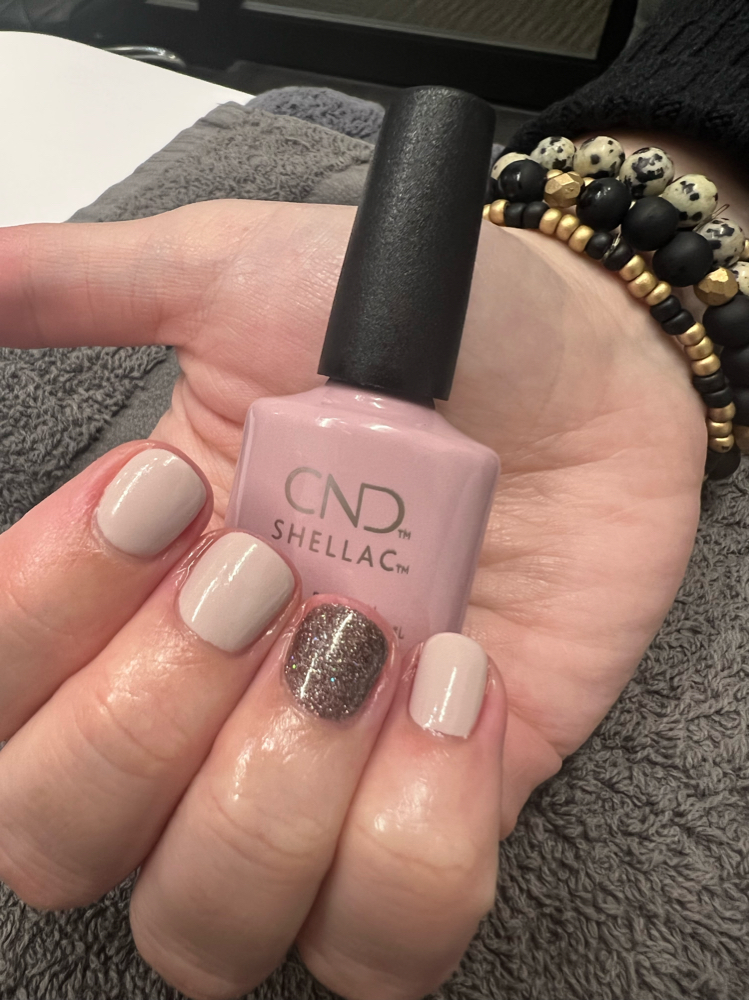 Shellac Manicure