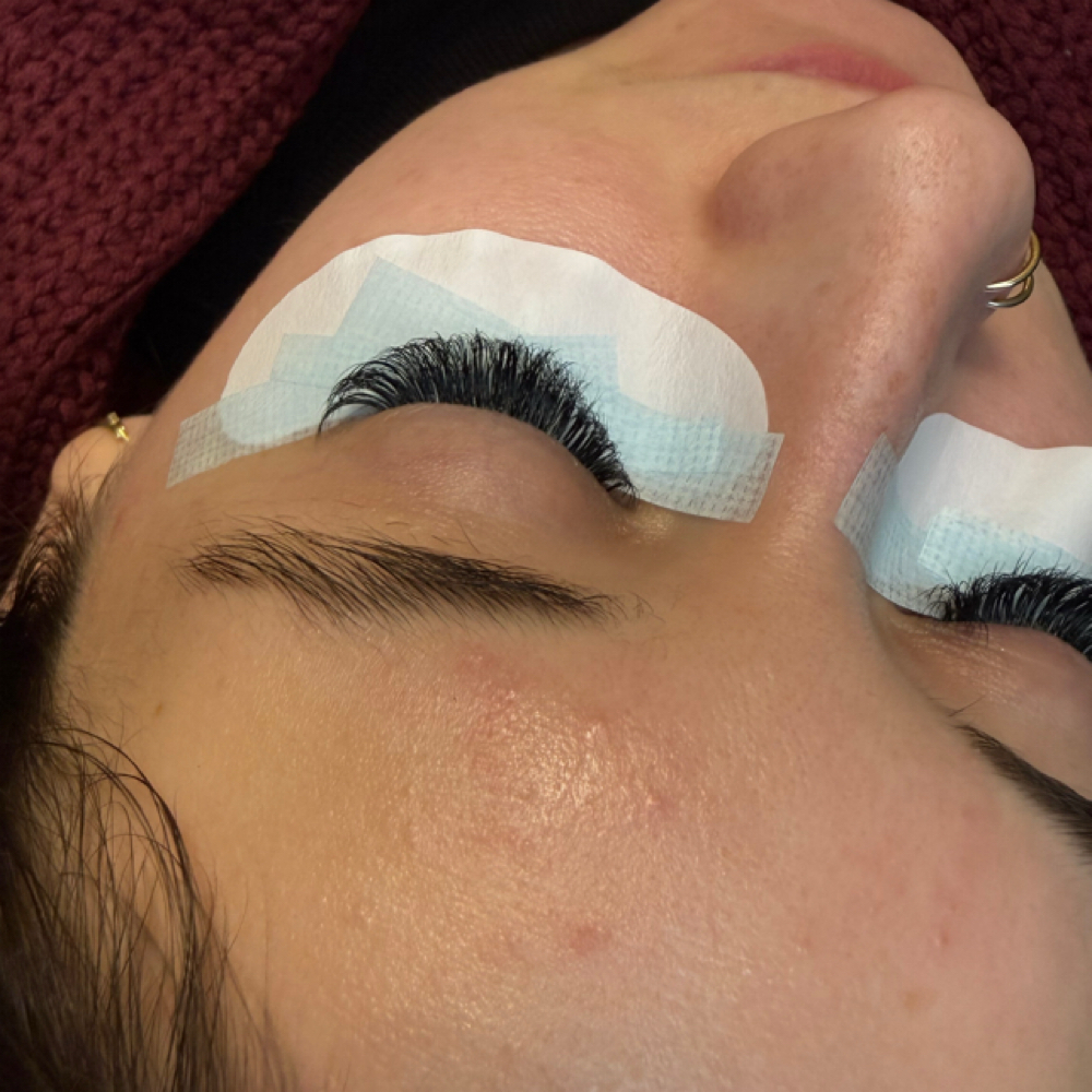 Hybrid Fill (2-week) at Court's Lash Room in Woodstock, CT