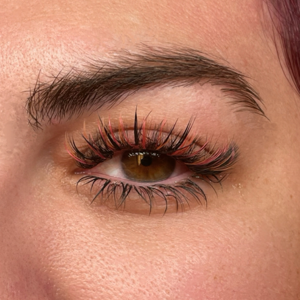 Bottom Lashes at Taa Lashes in San Diego, CA