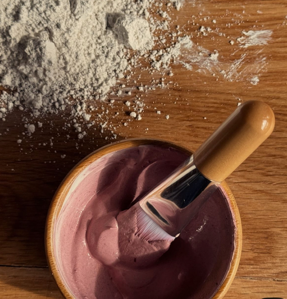 RASPBERRY ENZYME FACIAL(click Icon)