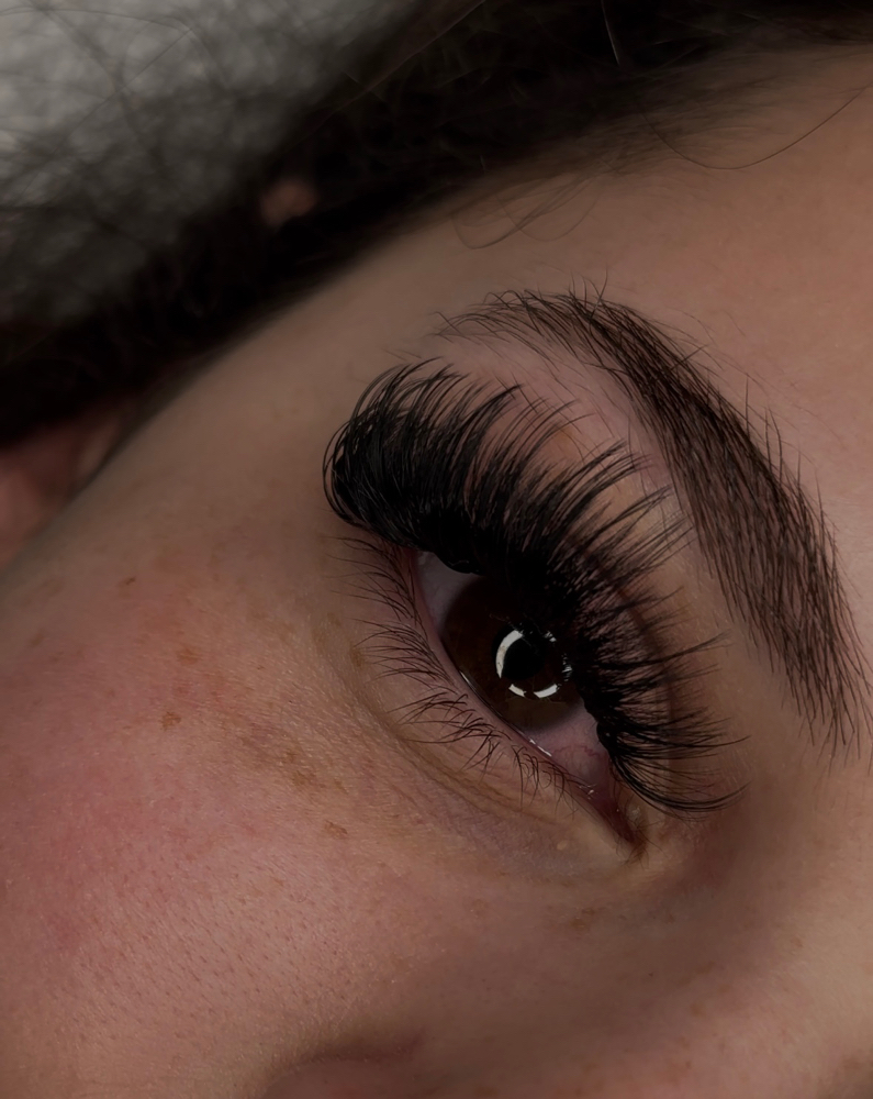 Volume Fullset at GlowoutByAnalena in Menifee, CA