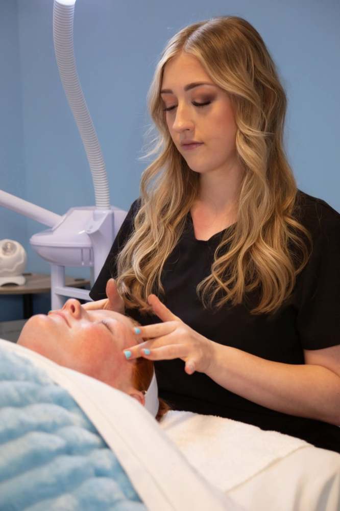Deluxe Revitlization Facial