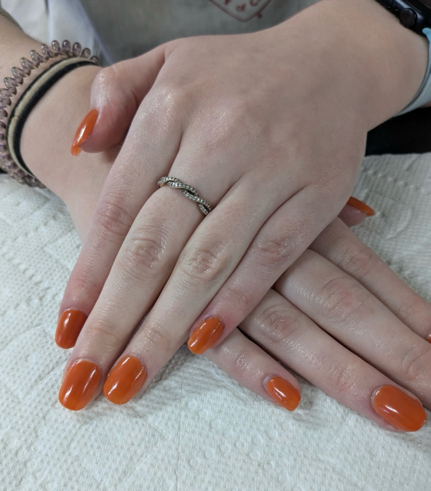 Model Gel-X Nails
