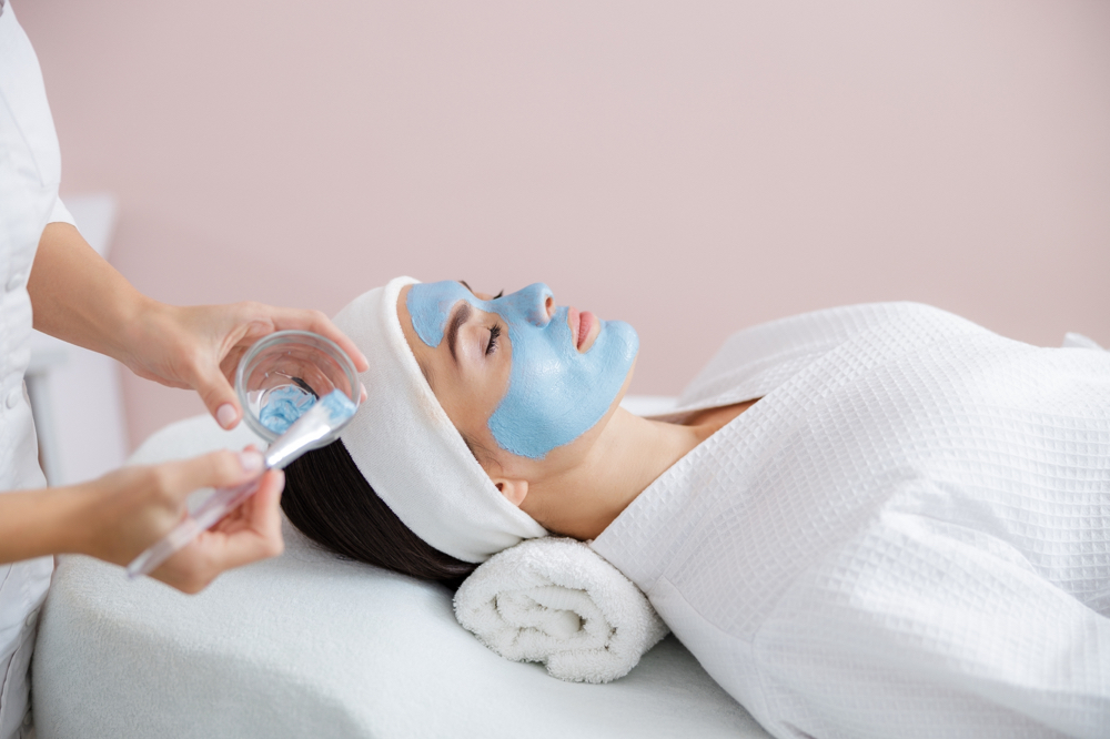 The Cove Hydro Jelly Facial