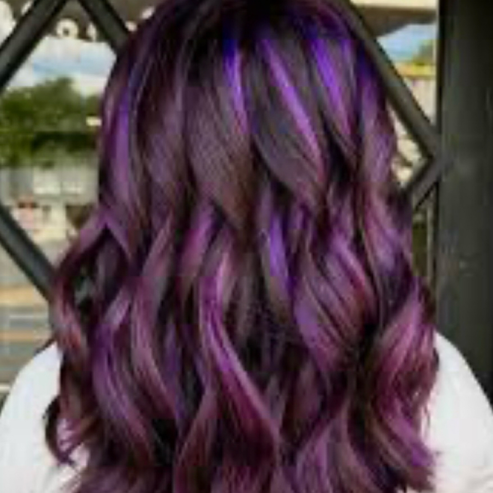 Vivid Color Highlights at Glow Up By Sydney in Cameron, MO