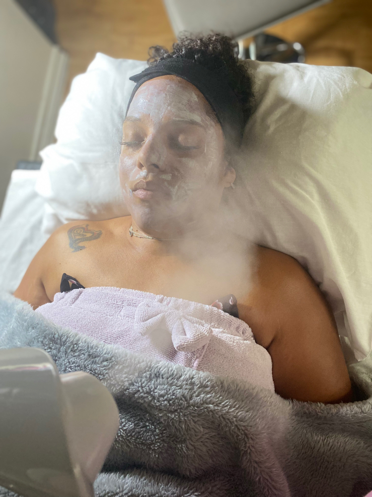 Royal Refresh Express Facial