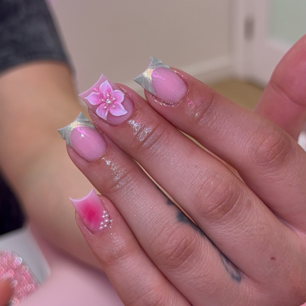 Full Sets at Lrvnails in Stockton, CA
