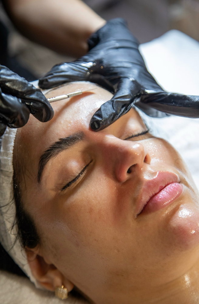 Dermaplaning Facial