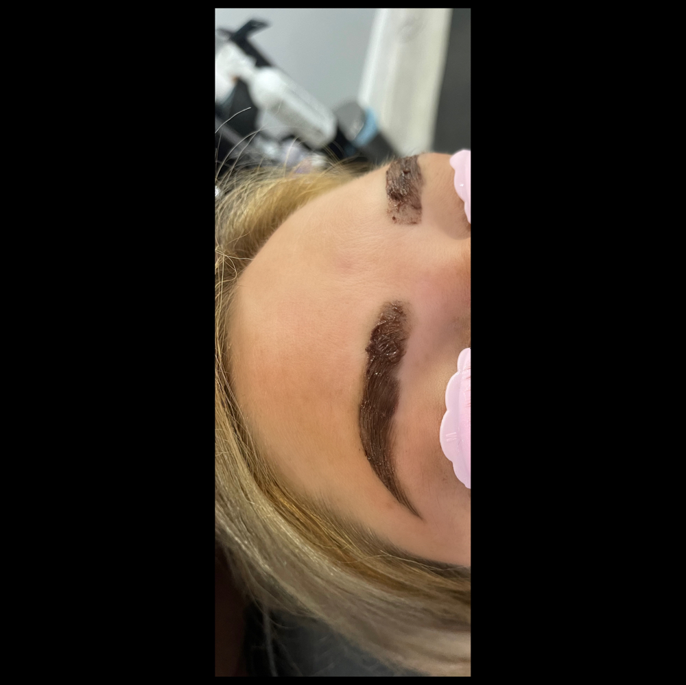 Brow Tint