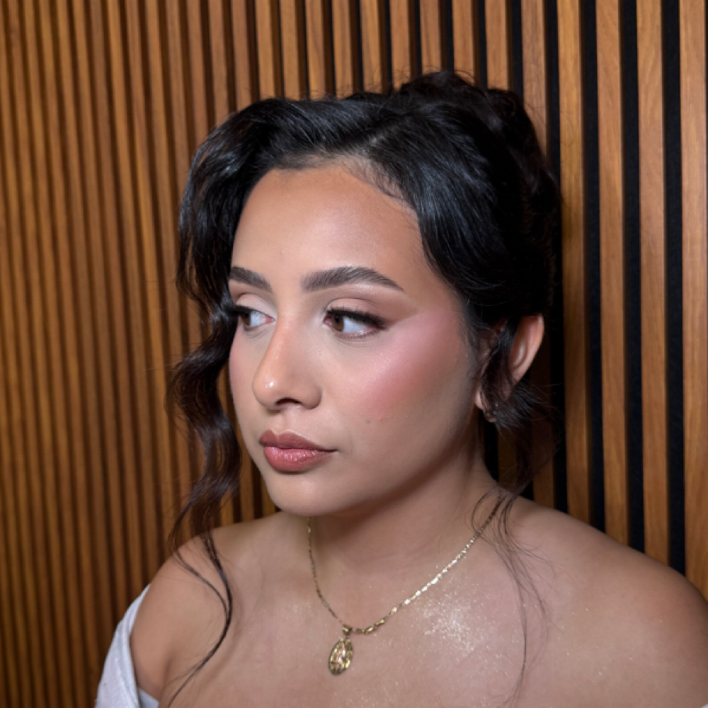 Full Glam at Xitlaly, Licensed Esthetician & Makeup Artist in Richland, WA