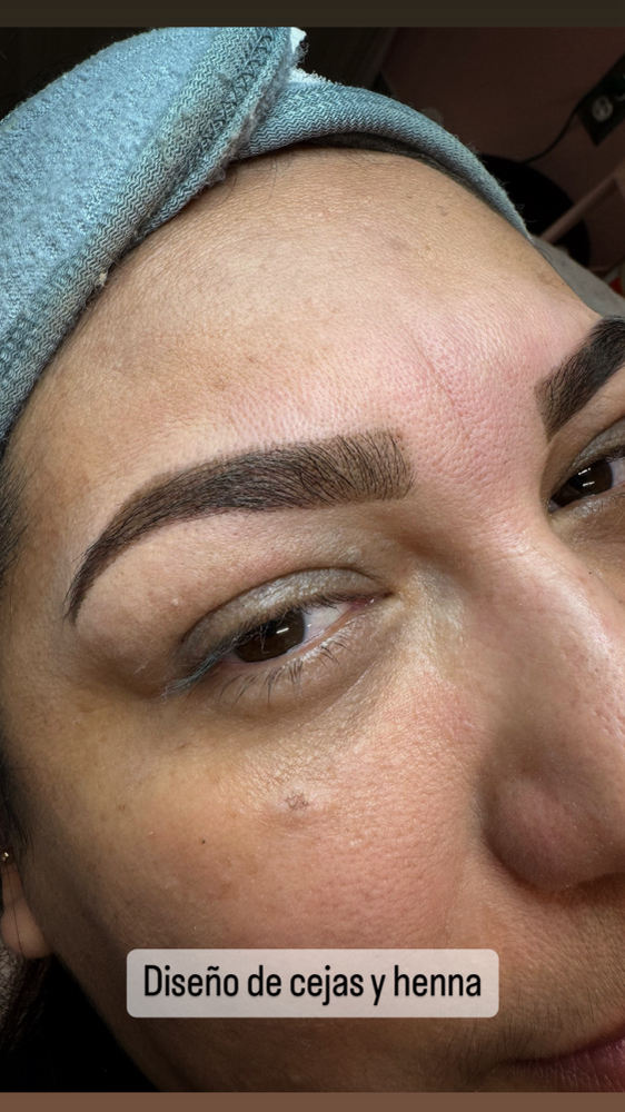 Brow Design, wax and henna