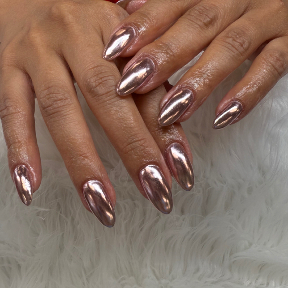 Chrome powder at Luxor Nails  385-303-2314 in Syracuse, UT