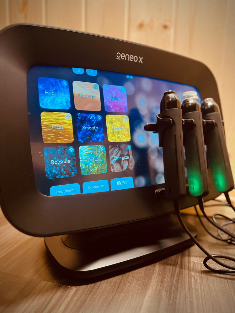GLO2 Standard Facial