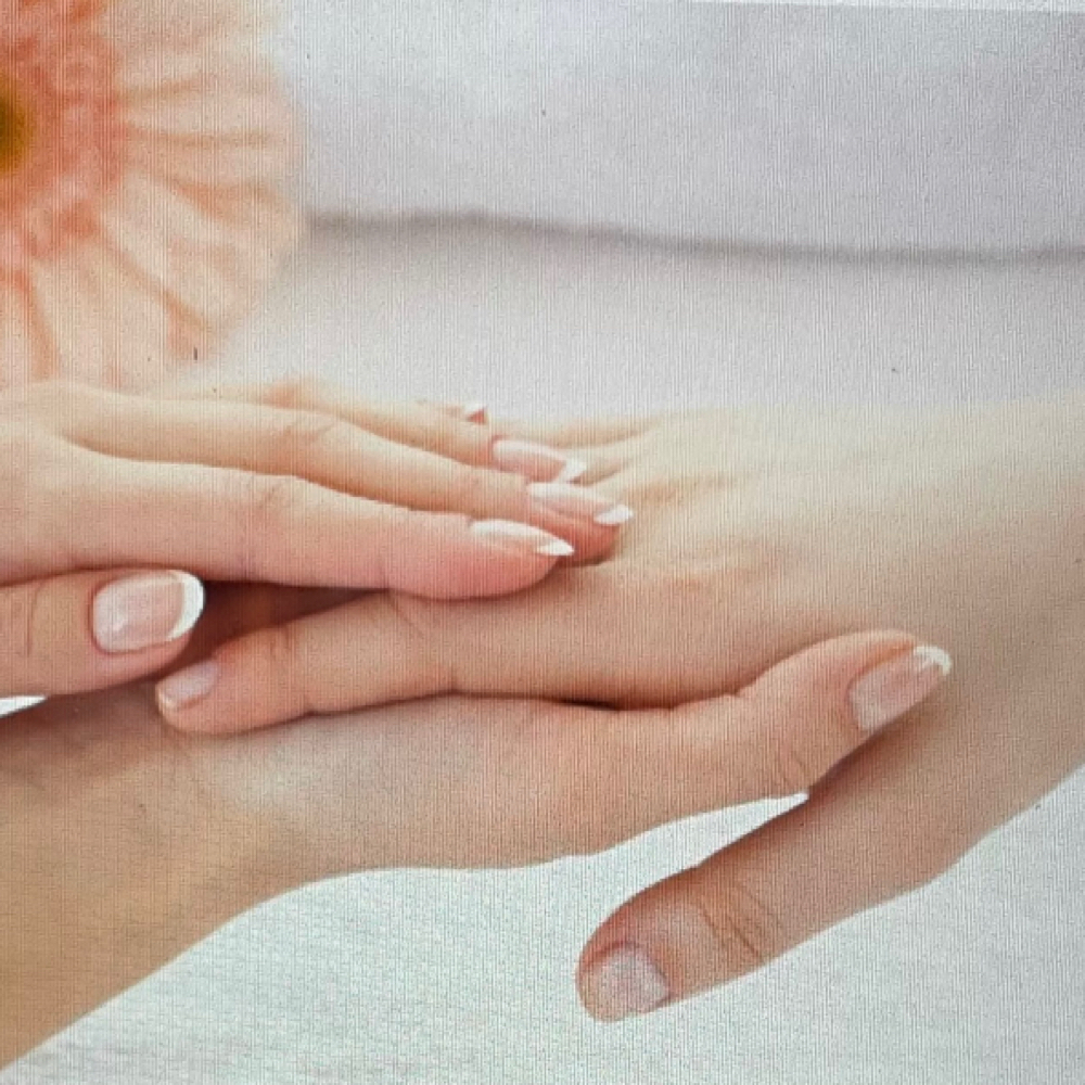 Aromatherapy hand reflexology at MaryAnn's Aromatherapy Herbal Wellness and Bowenwork in Modesto, CA