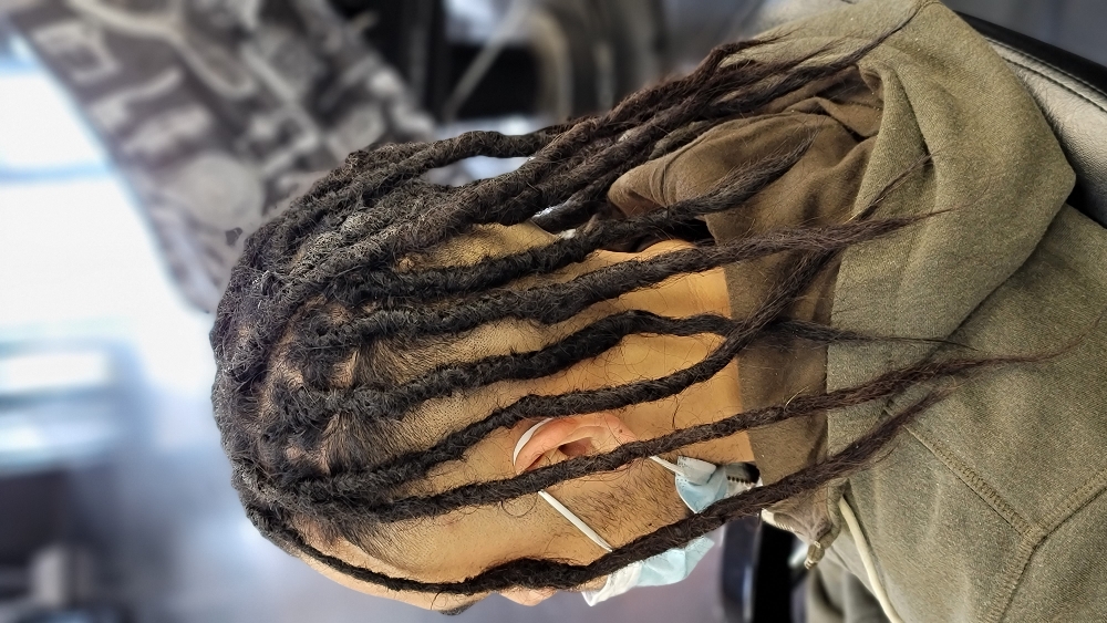 Crochet/Interlock Dreads Half Head