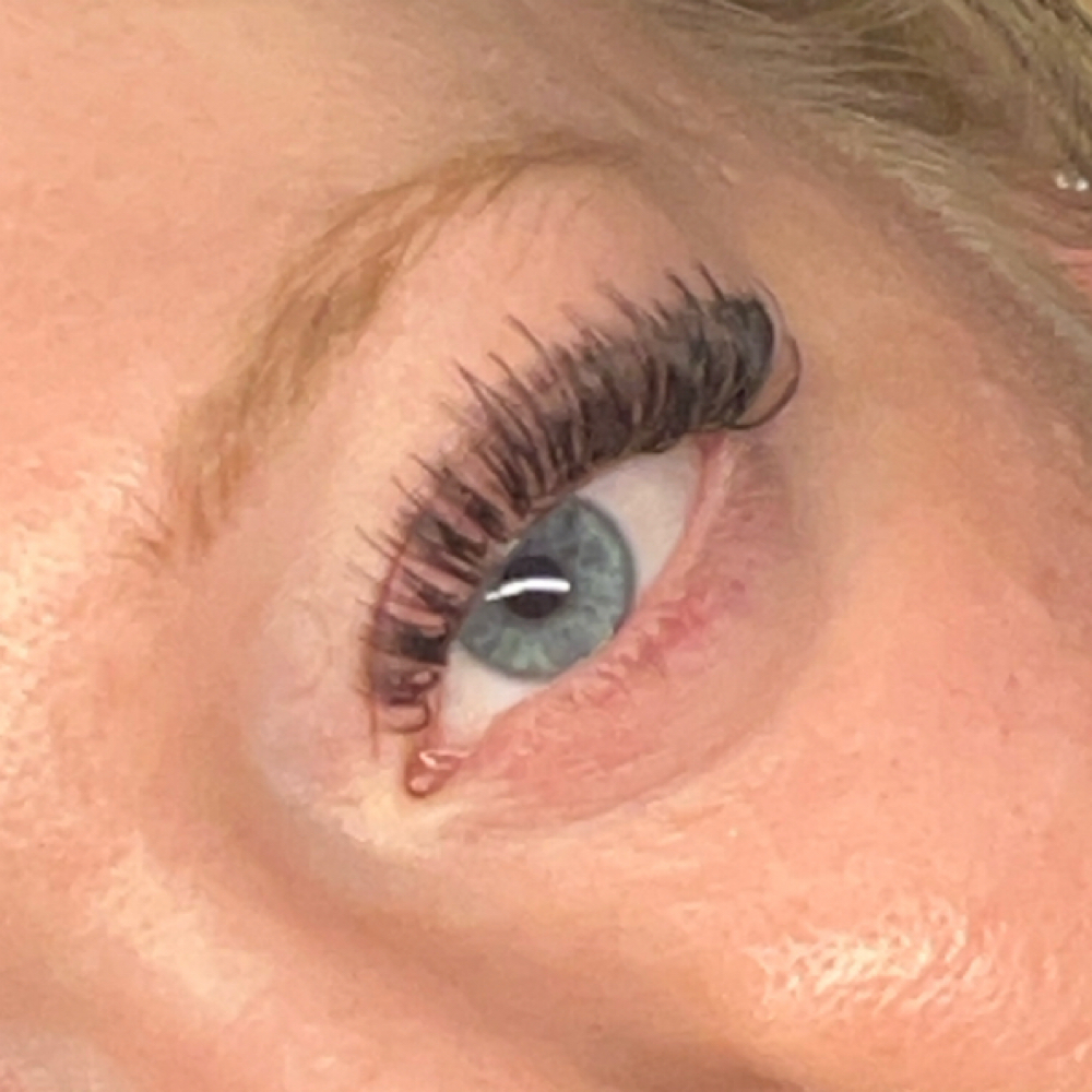 ♡ Wispy set at KK Beauty Kouture in North Babylon, NY