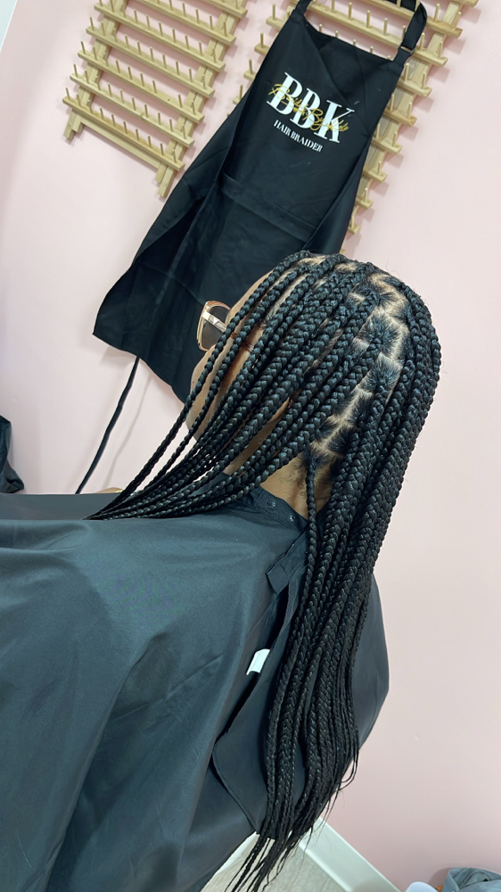 Medium Knotless