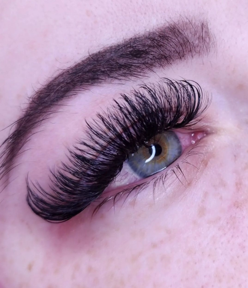 Volume Eyelash Extensions