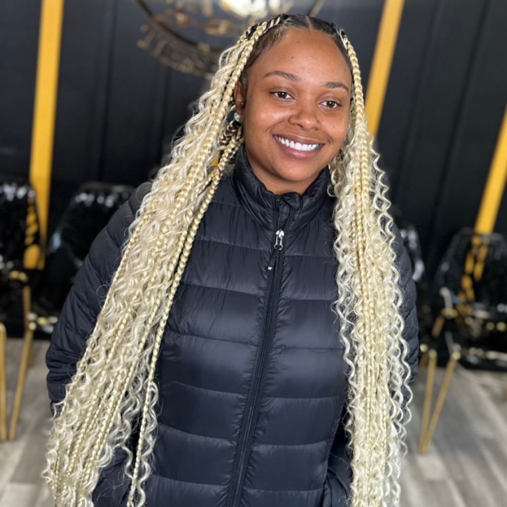 Large Knotless at Transforming Tresses in Milwaukee, WI