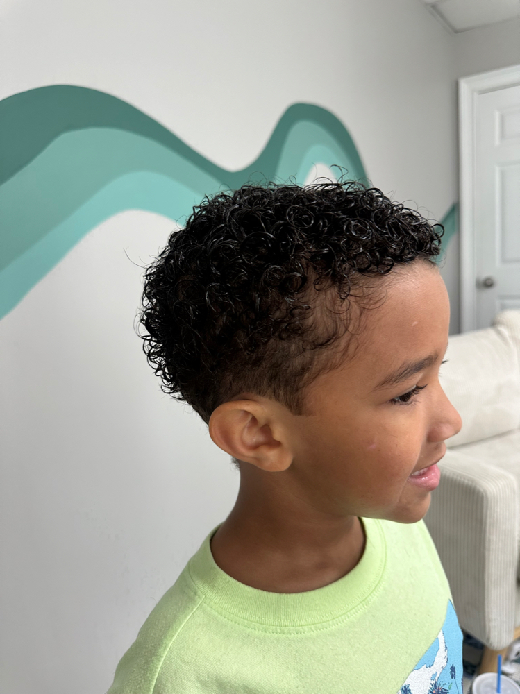Childs Haircut 0-4