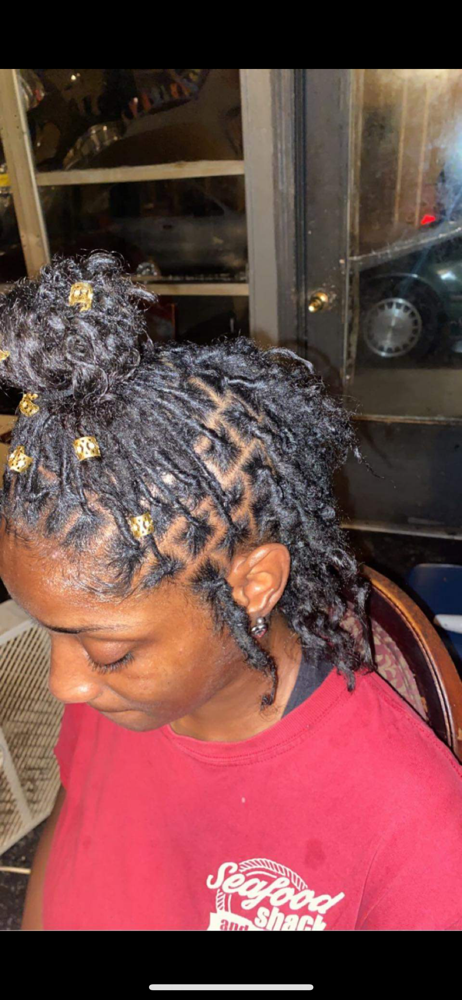 Retwist Small Locs