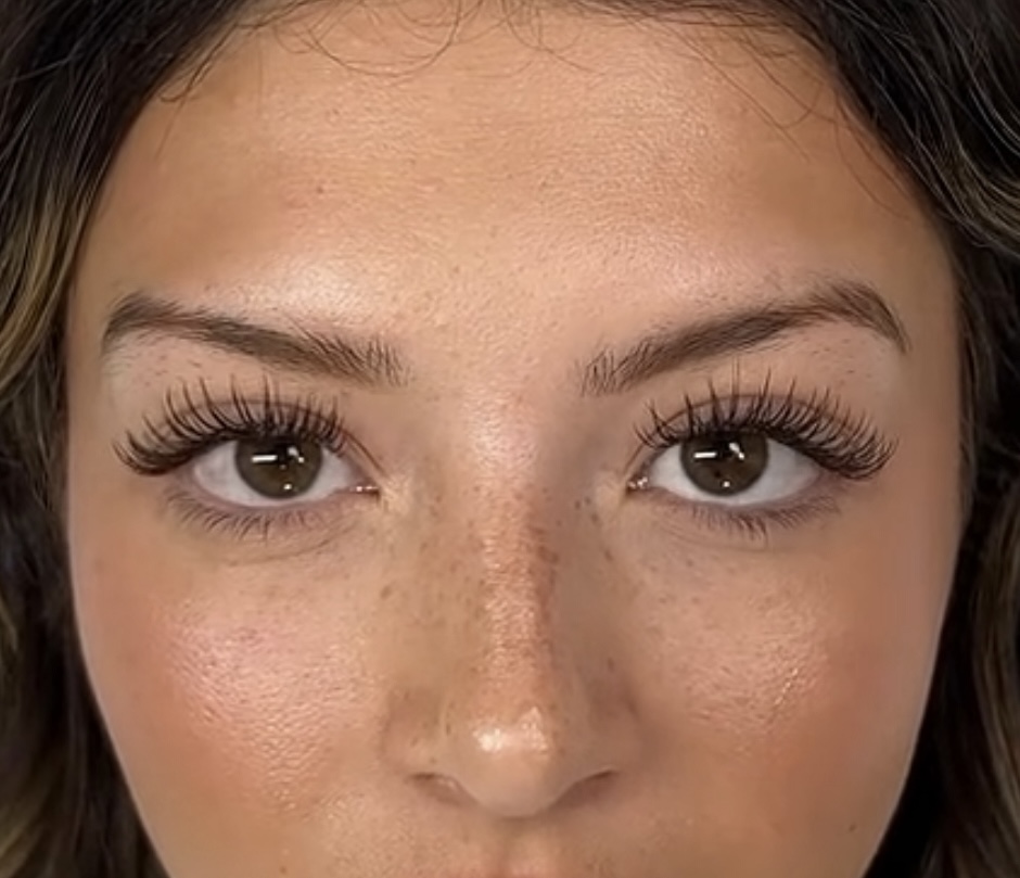 Natural Wispy Lashes ✨