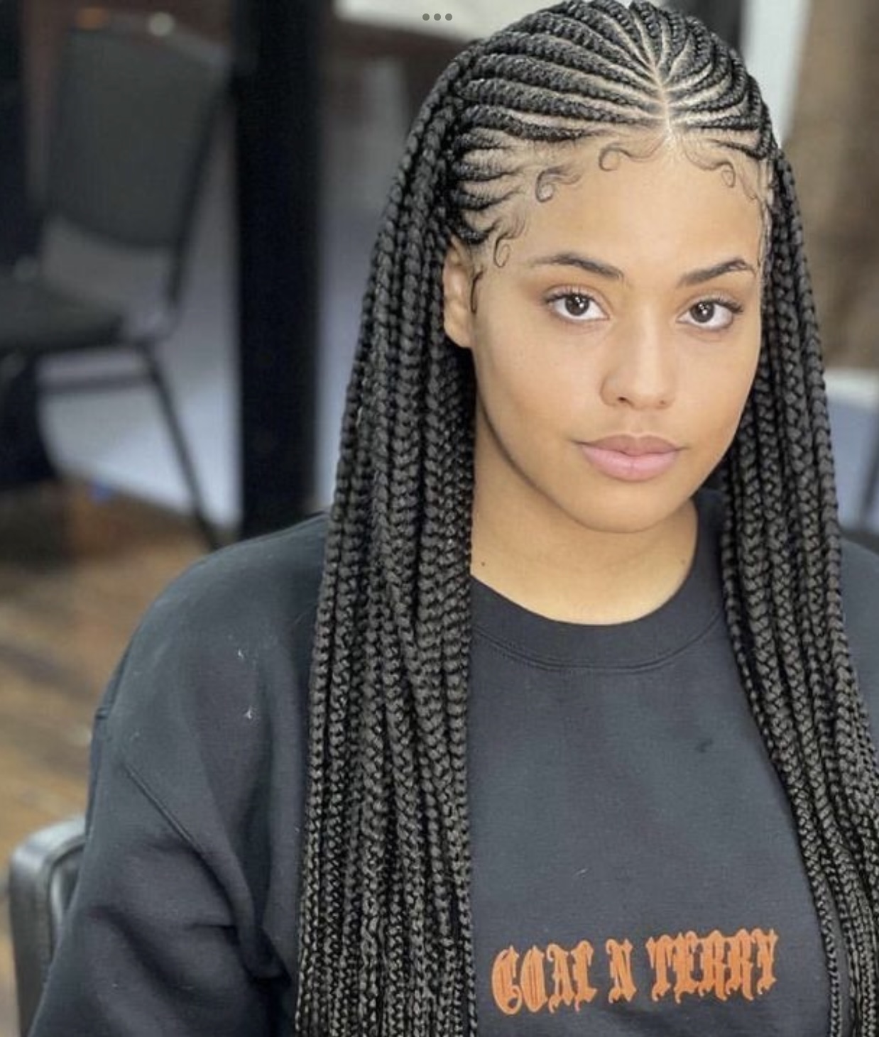 SMEDIUM FULANI BRAIDS MID BACK