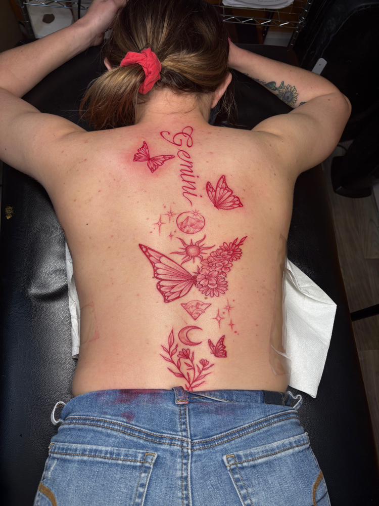 Spine Tattoo Session